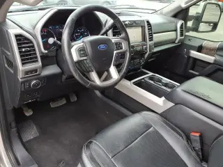 Ford F-250 Super Duty 2019 4x4 XLT 4dr Crew Cab 8 ft. LB Pickup