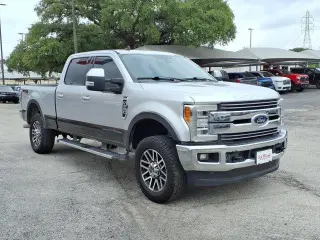 Ford F-250 Super Duty 2019 4x4 XLT 4dr Crew Cab 8 ft. LB Pickup