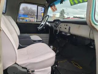 1957 Chevrolet 6400 Truck
