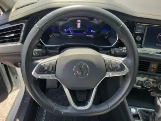 Volkswagen Jetta 2023 SE 4dr Sedan