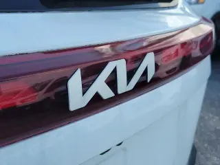 Kia Seltos 2024 S 4dr SUV