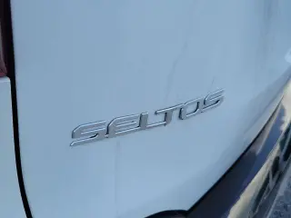Kia Seltos 2024 S 4dr SUV