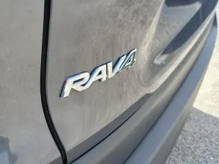 Toyota RAV4 Hybrid 2023 AWD XLE Premium 4dr SUV