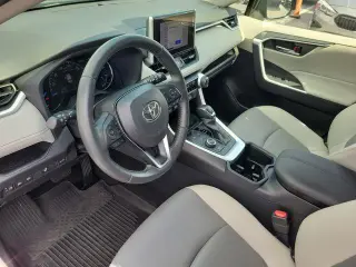Toyota RAV4 Hybrid 2023 AWD XLE Premium 4dr SUV