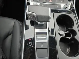 Audi Q7 2025 AWD quattro Premium Plus 55 TFSI 4dr SUV