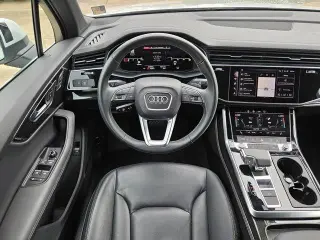 Audi Q7 2025 AWD quattro Premium Plus 55 TFSI 4dr SUV