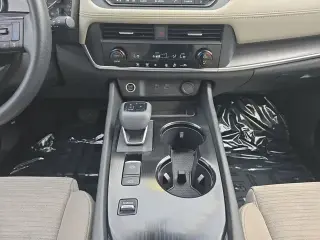 Nissan Rogue 2023 SV 4dr Crossover