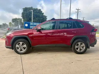 Toyota RAV4 2025 XLE 4dr SUV
