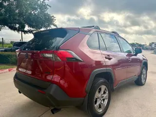 Toyota RAV4 2025 XLE 4dr SUV