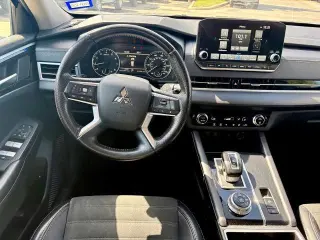 Mitsubishi Outlander 2024 SE 4dr SUV