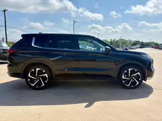 Mitsubishi Outlander 2024 SE 4dr SUV