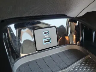 Ford Mustang Mach-E 2024 Select 4dr SUV