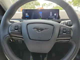 Ford Mustang Mach-E 2024 Select 4dr SUV