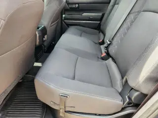 Toyota Tacoma 2025 4x4 SR5 4dr Double Cab 5.0 ft SB