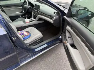 Honda Accord Hybrid 2019 Touring 4dr Sedan
