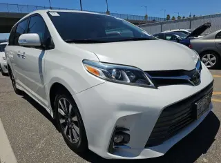 Toyota Sienna 2018 XLE 7-Passenger Auto Access Seat 4dr Mini-Van