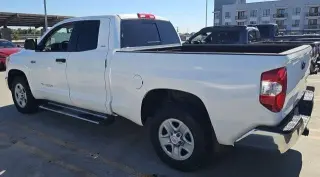 Toyota Tundra 2017 4x2 SR5 4dr Double Cab Pickup SB (5.7L V8)
