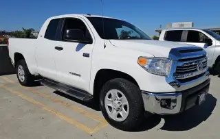 Toyota Tundra 2017 4x2 SR5 4dr Double Cab Pickup SB (5.7L V8)