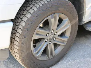 Ford F-150 2023 4x4 Lariat 4dr SuperCrew 5.5 ft. SB