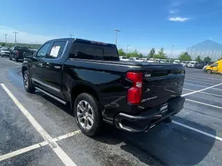 Chevrolet Silverado 1500 2023 4x4 High Country 4dr Crew Cab 5.8 ft. SB