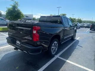 Chevrolet Silverado 1500 2023 4x4 High Country 4dr Crew Cab 5.8 ft. SB