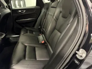Volvo XC60 2023 AWD B5 Ultimate Bright Theme 4dr SUV