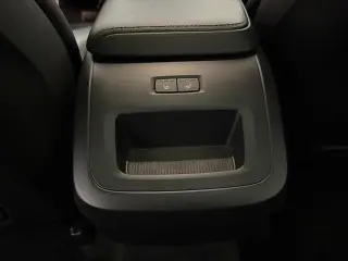 Volvo XC60 2023 AWD B5 Ultimate Bright Theme 4dr SUV