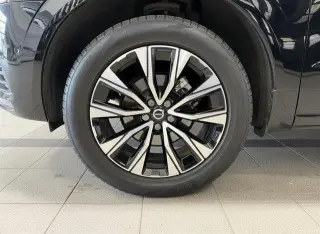 Volvo XC60 2023 AWD B5 Ultimate Bright Theme 4dr SUV