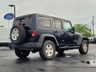 Jeep Wrangler Unlimited 2013 4x4 Sport 4dr SUV