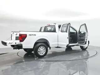 Ford F-150 2024 4x4 XL 4dr SuperCab 6.5 ft. SB
