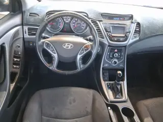 Hyundai ELANTRA 2016 SE 4dr Sedan 6M