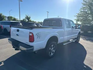 Ford F-250 Super Duty 2016 4x4 King Ranch 4dr Crew Cab 6.8 ft. SB Pickup