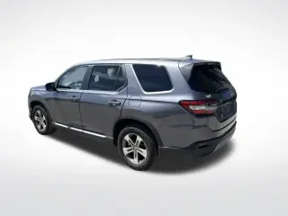 Honda Pilot 2024 EX-L 4dr SUV w/Rear Captain's Chairs