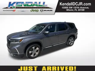 Honda Pilot 2024 EX-L 4dr SUV w/Rear Captain's Chairs