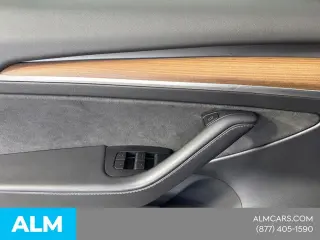 Tesla Model 3 2022 AWD Long Range 4dr Sedan
