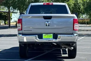 Ram 2500 2024 4x4 Big Horn 4dr Crew Cab 6.3 ft. SB Pickup
