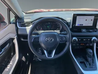 Toyota RAV4 2025 XLE 4dr SUV