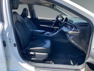 Toyota Camry 2023