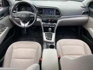 Hyundai ELANTRA 2020