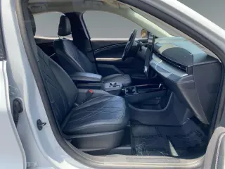 Ford Mustang Mach-E 2023 Select 4dr SUV