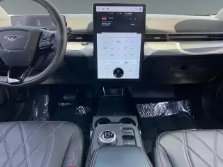 Ford Mustang Mach-E 2023 Select 4dr SUV