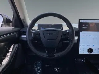 Ford Mustang Mach-E 2023 Select 4dr SUV