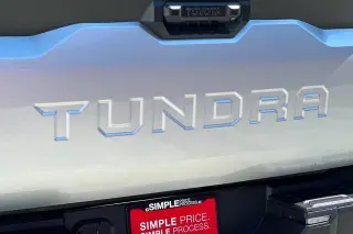 Toyota Tundra 2025 4x2 SR 4dr CrewMax Cab Pickup SB