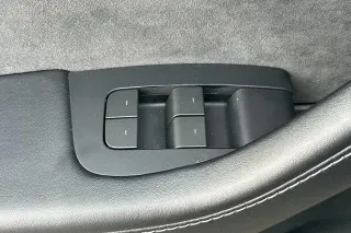 Tesla Model Y 2022 AWD Performance 4dr Crossover