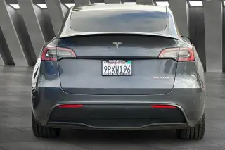 Tesla Model Y 2022 AWD Performance 4dr Crossover