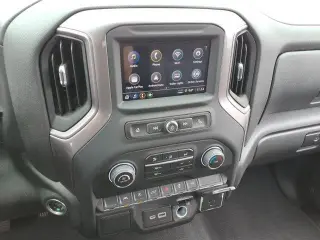 Chevrolet Silverado 1500 2023 4x2 Custom 4dr Crew Cab 5.8 ft. SB