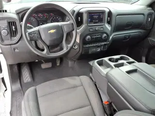 Chevrolet Silverado 1500 2023 4x2 Custom 4dr Crew Cab 5.8 ft. SB