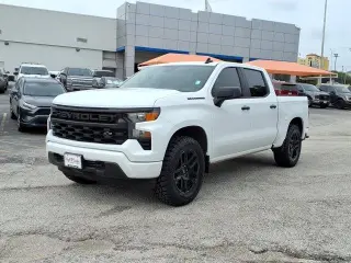 Chevrolet Silverado 1500 2023 4x2 Custom 4dr Crew Cab 5.8 ft. SB