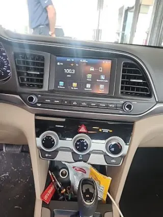 Hyundai ELANTRA 2019 SE 4dr Sedan 6M