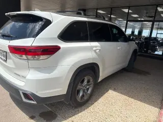 Toyota Highlander 2018 AWD Limited 4dr SUV